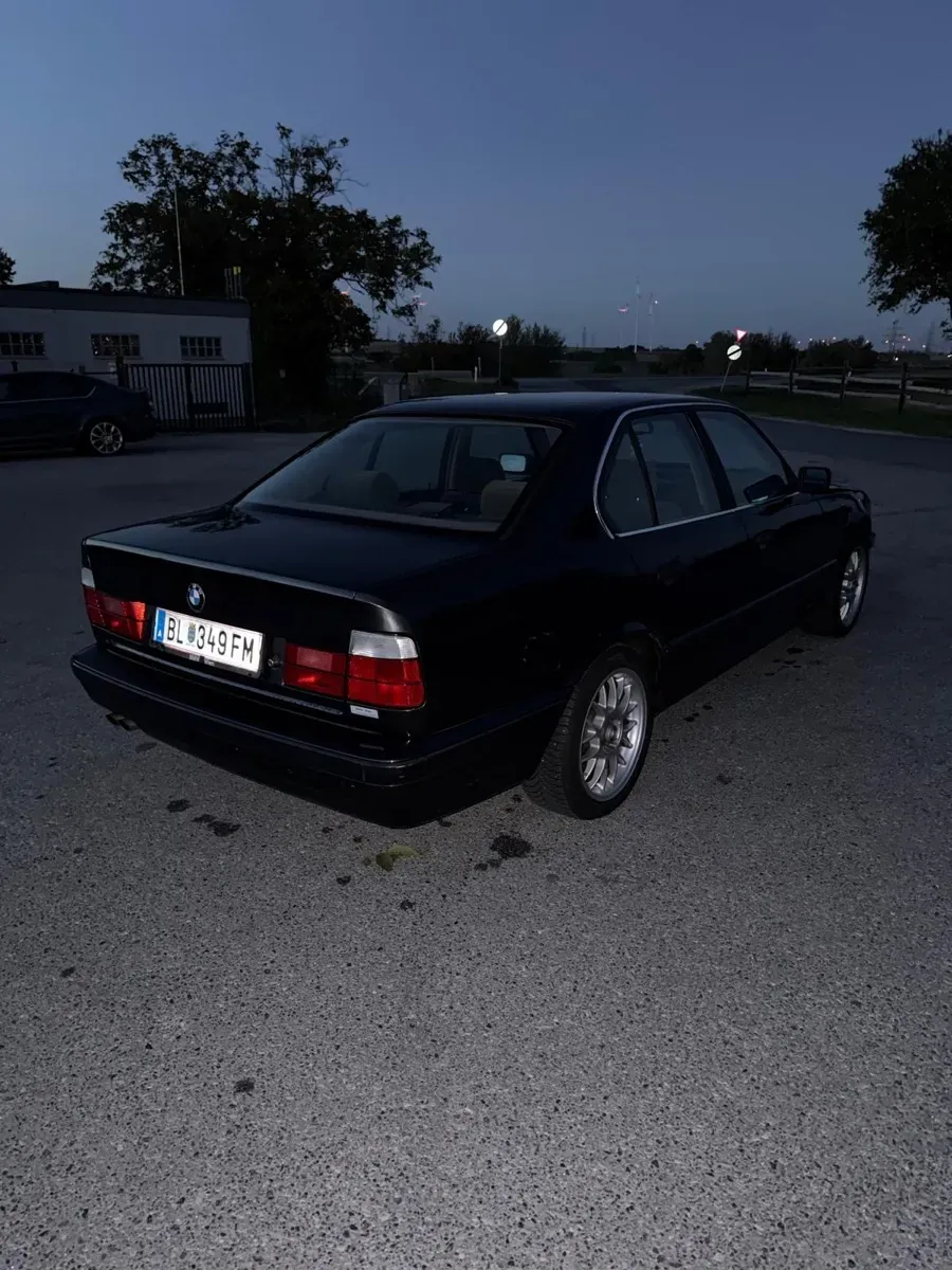 BMW 5 Series 1993 photo 3