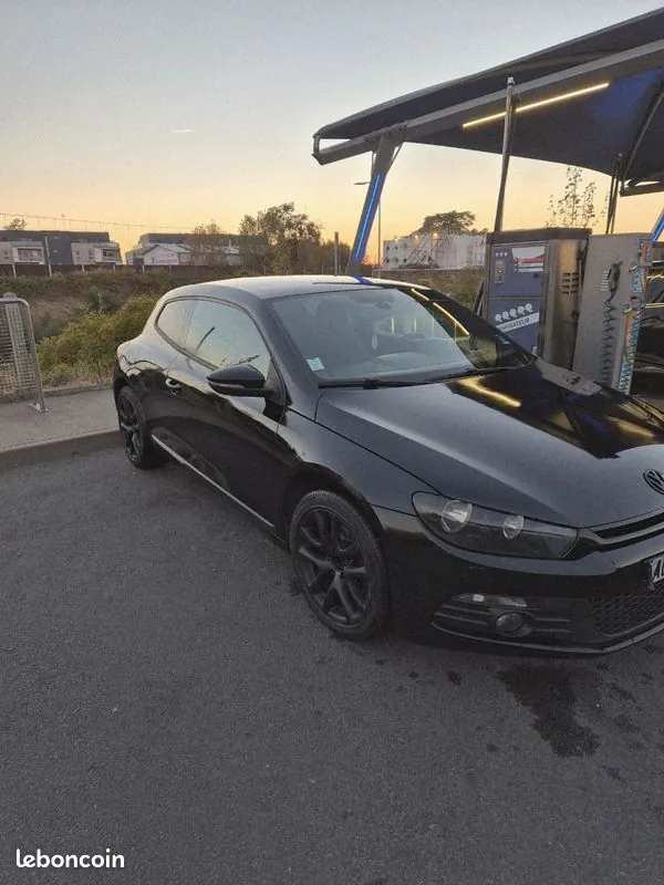 Volkswagen Scirocco 2009 photo 2