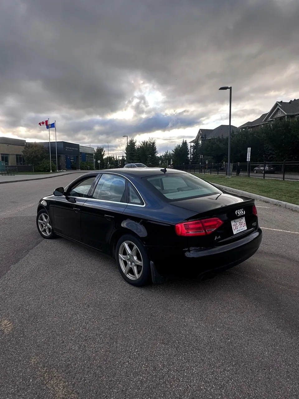 Audi A4 2009 photo 2