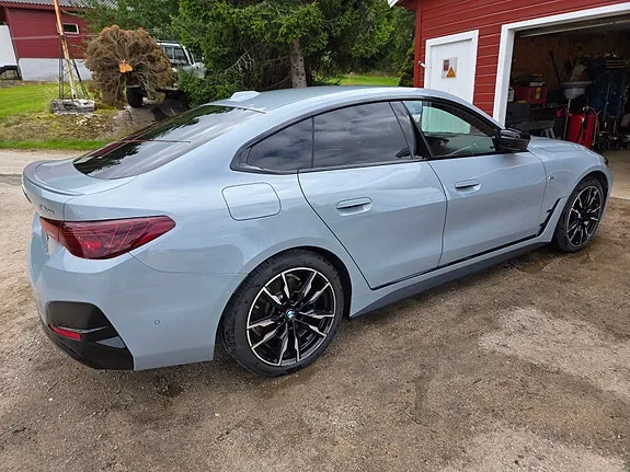 BMW I4 2025 photo 2
