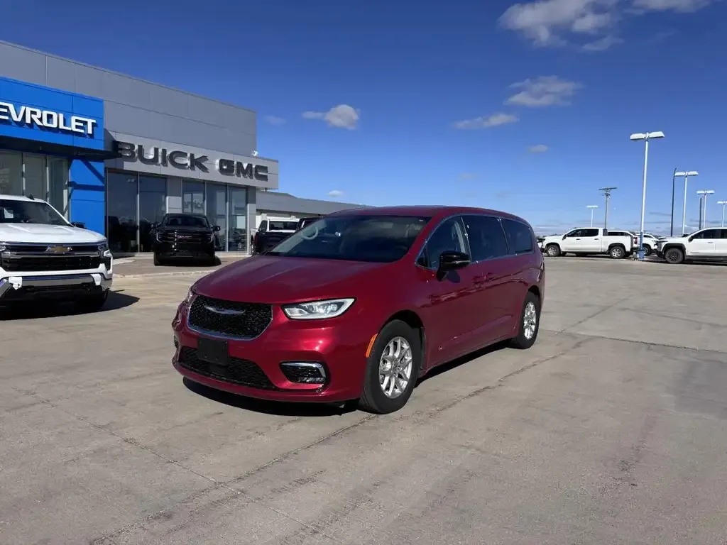 Chrysler Pacifica 2024 photo 3