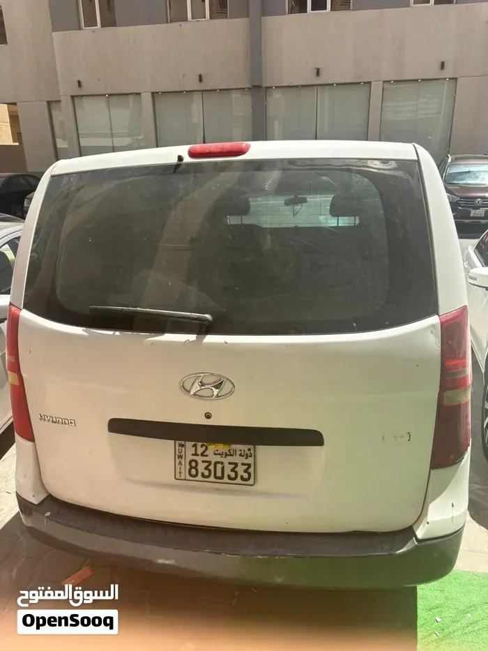 Hyundai H1 2013 photo 5