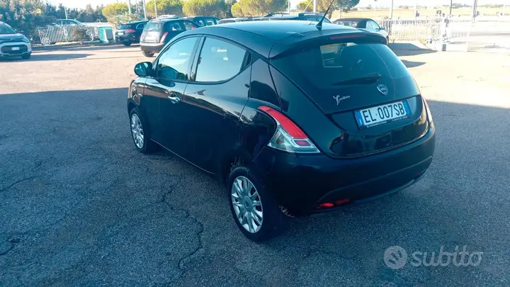 Lancia Ypsilon 2012 photo 4