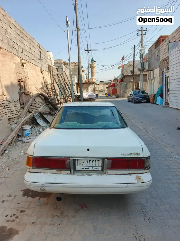 Toyota Crown 1992 photo 3