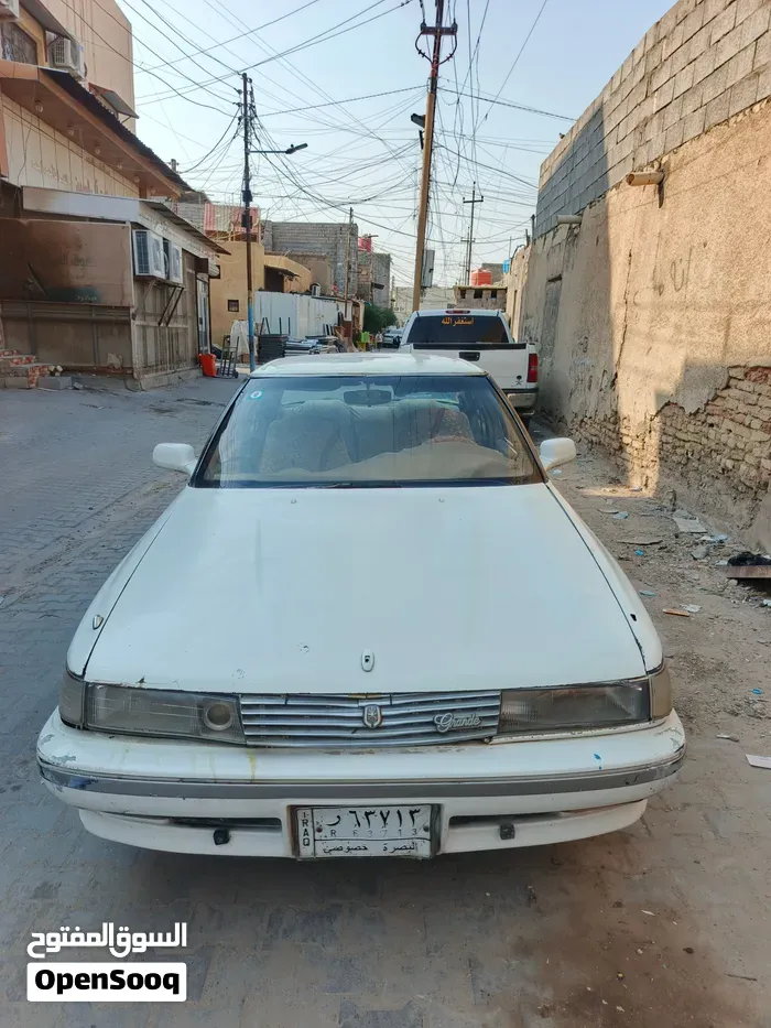 Toyota Crown 1992 photo 4