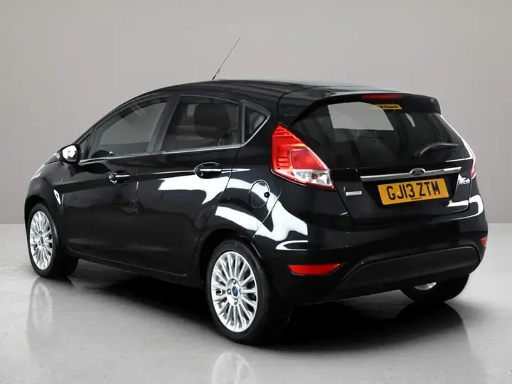 Ford Fiesta 2013 photo 3