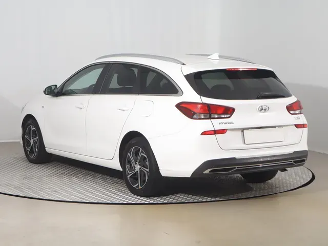 Hyundai I30 2022 photo 3