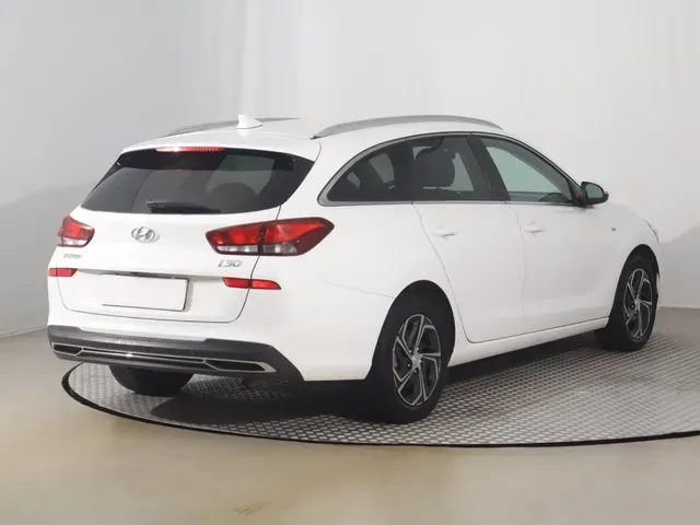 Hyundai I30 2022 photo 4