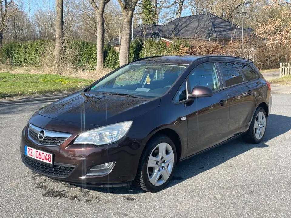 Opel Astra J
