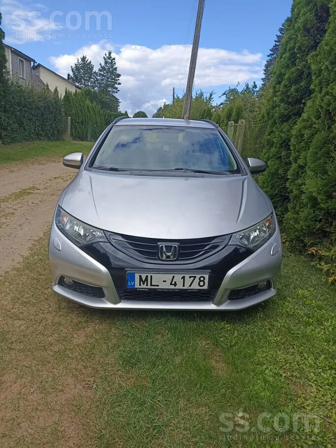 Honda Civic 2015 photo 2