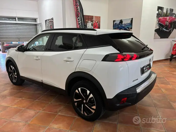 Peugeot 2008 2021 photo 4