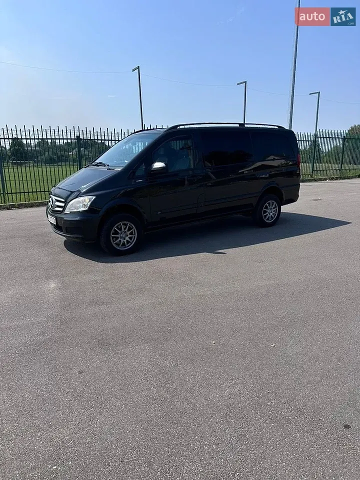 Mercedes-Benz Viano 2012 photo 5
