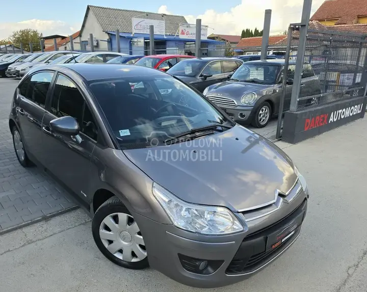 Citroen C4 2010 photo 2