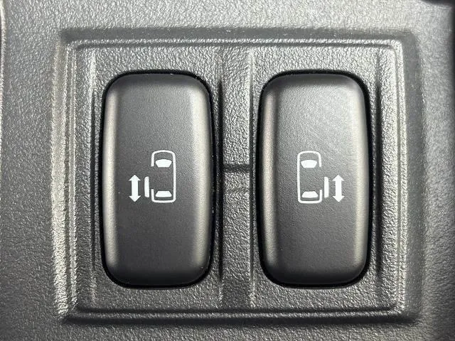 Mitsubishi Delica D:5 2014 photo 5