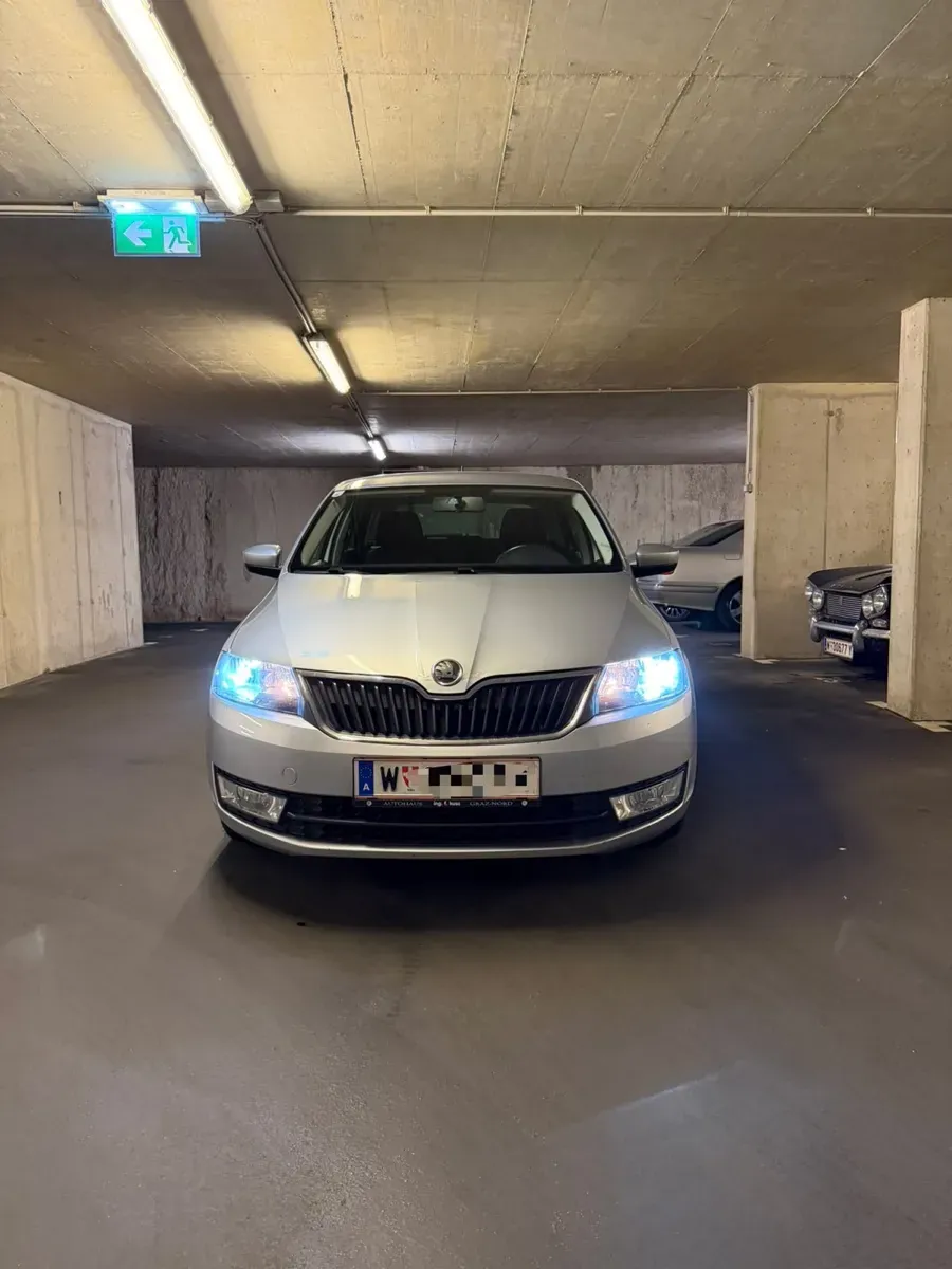 Skoda Rapid 2014 photo 3