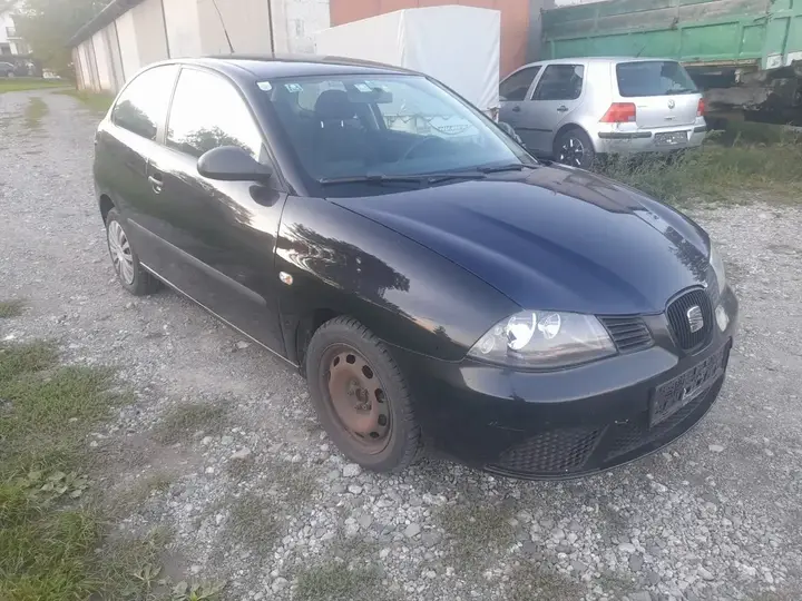 Seat Ibiza 2008 photo 3