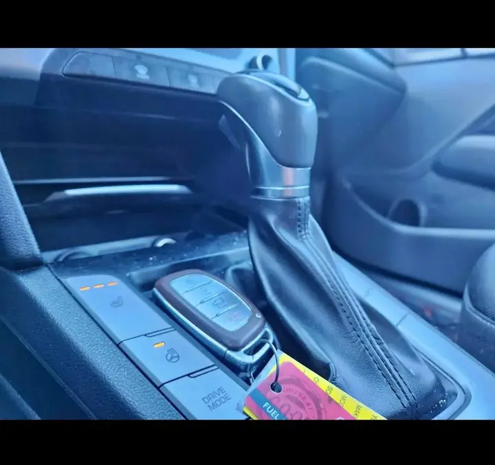 Hyundai Elantra 2018 photo 3