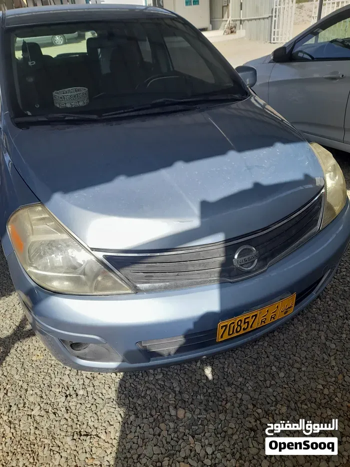 Nissan Versa 2011 photo 4