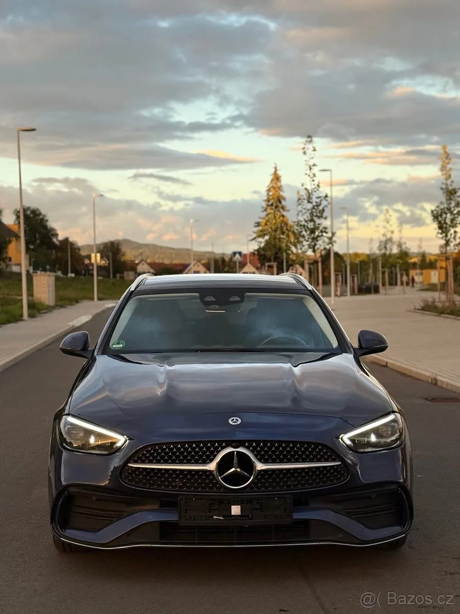 Mercedes-Benz C-Class 2023 photo 2
