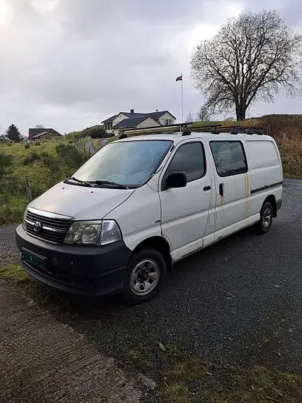 Toyota Hiace 2008 photo 2