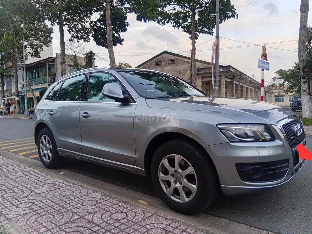 Audi Q5 2011 photo 2