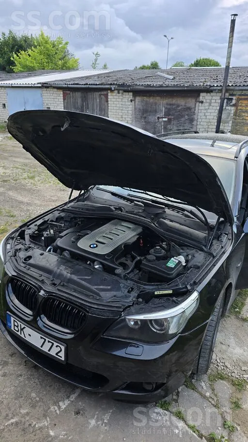 BMW 530 2004 photo 2