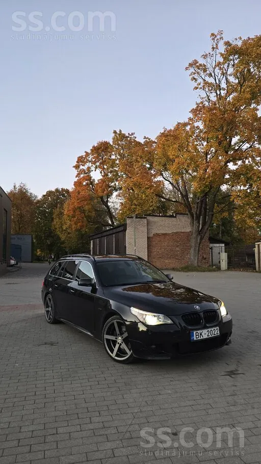 BMW 530