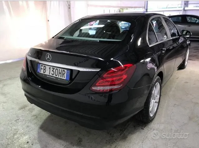 Mercedes-Benz C200 2015 photo 2