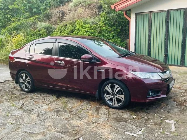 Honda Grace 2015 photo 4