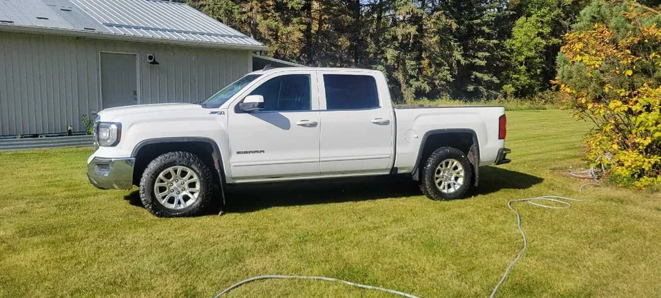 GMC Sierra 1500 2018 photo 2