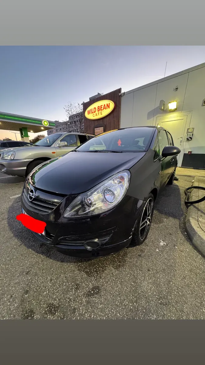 Opel Corsa 2010 photo 2
