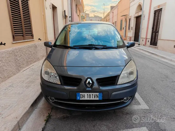 Renault Grand Scenic 2007 photo 2