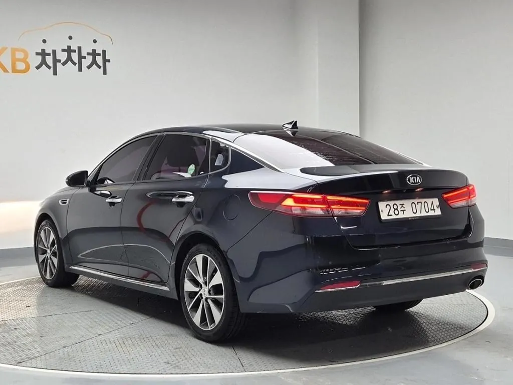 Kia K5 2016 photo 2