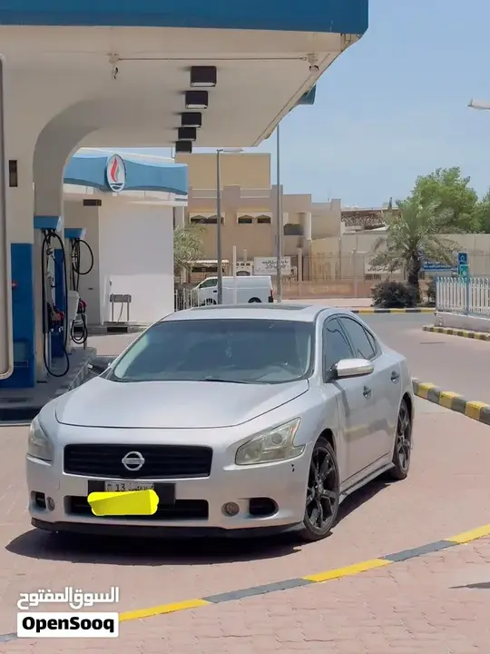 Nissan Maxima