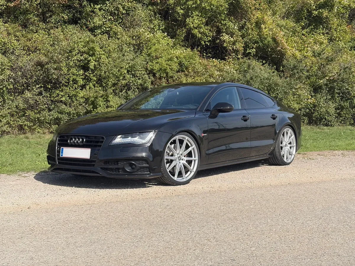 Audi A7 2011 photo 2