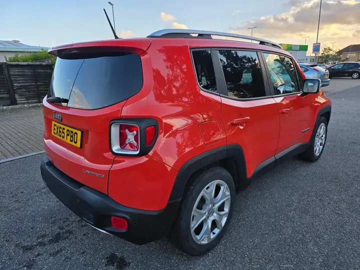 Jeep Renegade 2015 photo 5