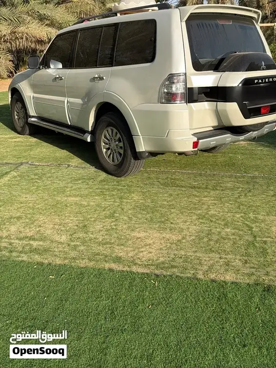 Mitsubishi Pajero 2015 photo 3