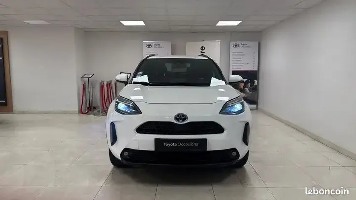 Toyota Yaris Cross 2022 photo 2
