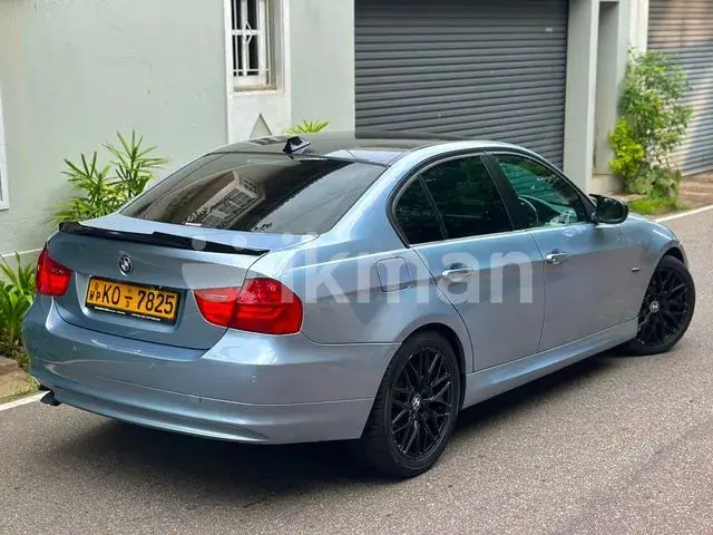 BMW 320D 2011 photo 3