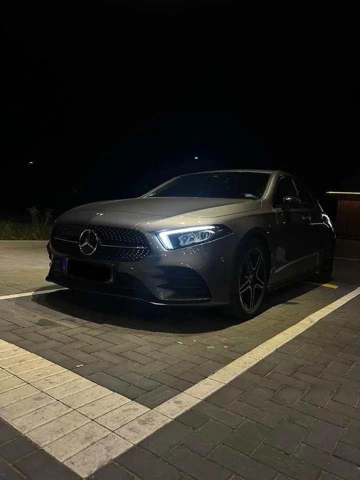 Mercedes-Benz A200