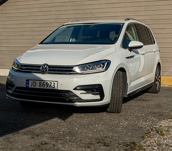 Volkswagen Touran 2019 photo 2
