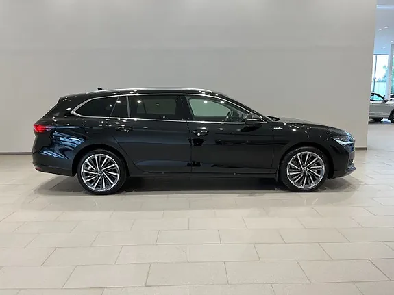 Skoda Superb 2027 photo 3