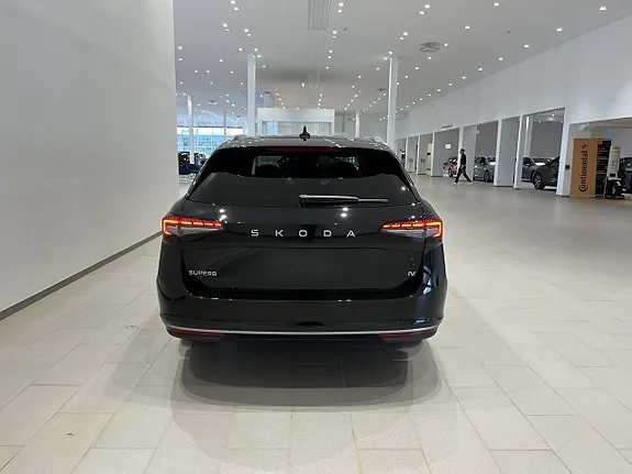 Skoda Superb 2027 photo 5