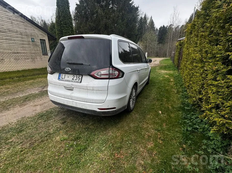 Ford Galaxy 2016 photo 5