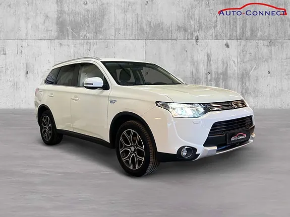 Mitsubishi Outlander 2015 photo 3