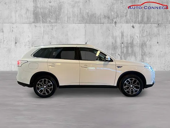 Mitsubishi Outlander 2015 photo 4