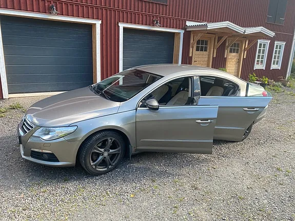 Volkswagen Passat Cc 2009 photo 2