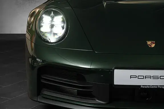 Porsche 911 Carrera 4S 2026 photo 3