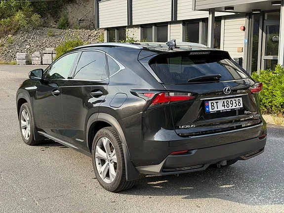 Lexus Nx300H 2016 photo 3