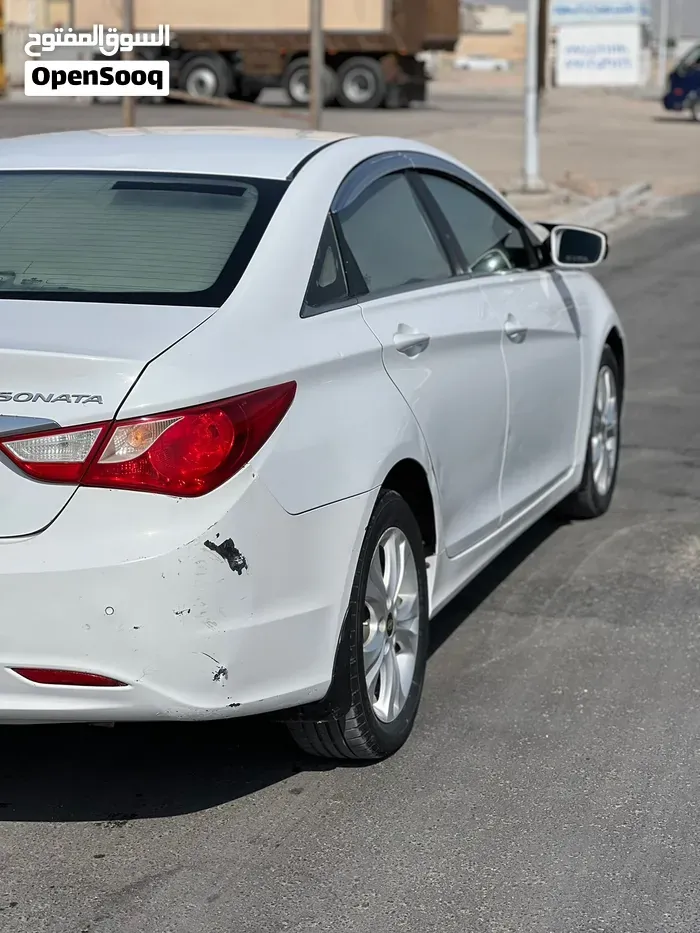 Hyundai Sonata 2012 photo 2